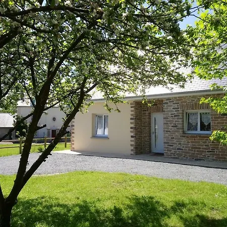Holiday home Le Patelot Saint-Germain-sur-Ay